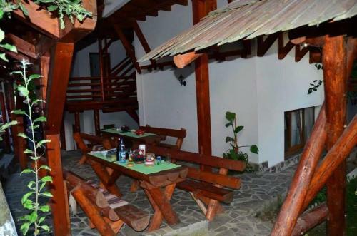 Hostal Pensiunea Valcinet
