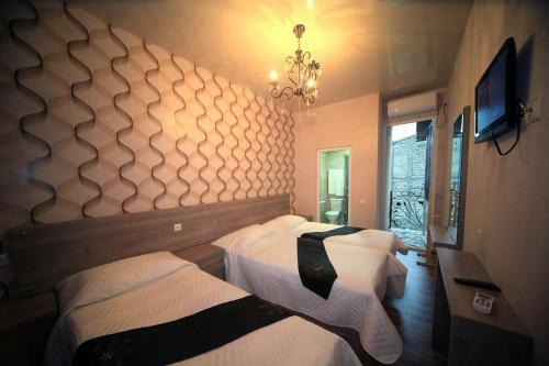 Hostal Edelveis Guest House