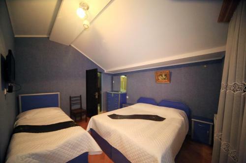 Hostal Edelveis Guest House