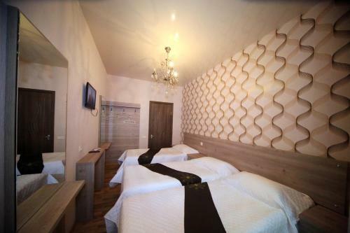 Hostal Edelveis Guest House
