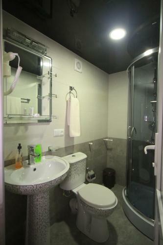 Hostal Edelveis Guest House