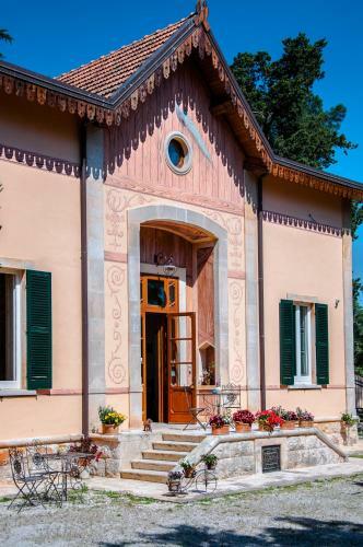 Hostal Tenuta Colavecchio B&B