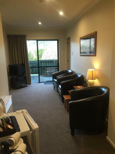 Hotel Lake Roxburgh Lodge
