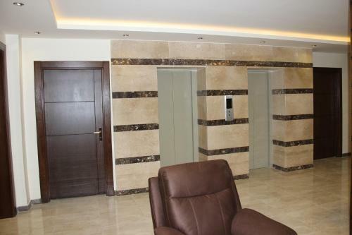 Seven Days Hotel