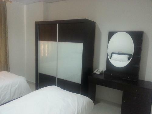 Seven Days Hotel