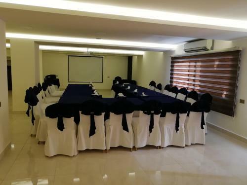 Seven Days Hotel