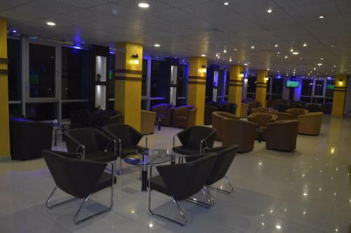 Seven Days Hotel