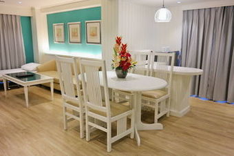 Hotel Ebina House