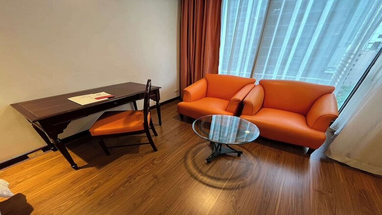 Tai-pan Hotel