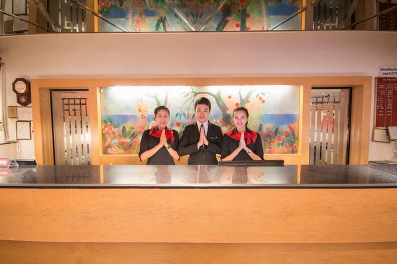 Tai-pan Hotel
