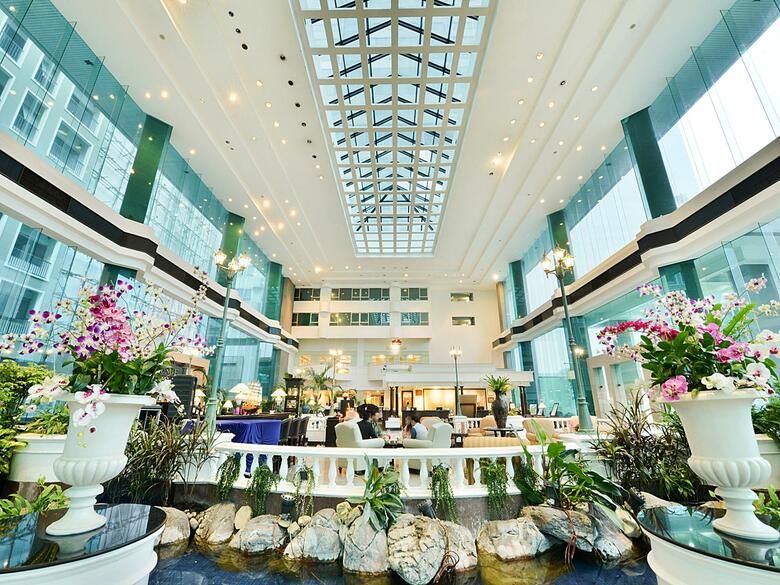 Windsor Suites Hotel