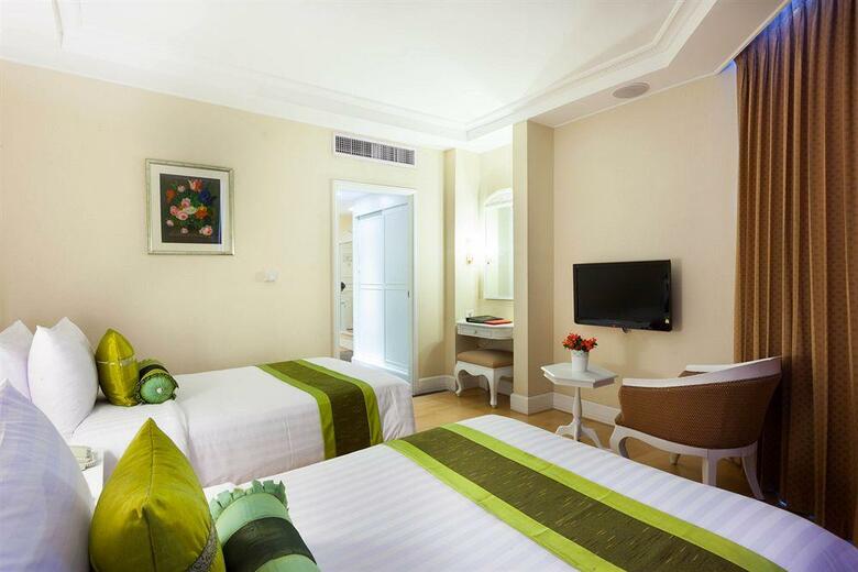 Windsor Suites Hotel