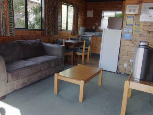 Ossies Motels And Chalets