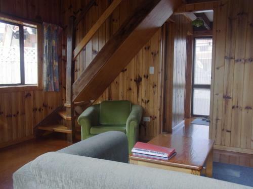 Ossies Motels And Chalets