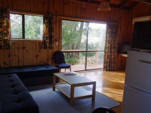 Ossies Motels And Chalets