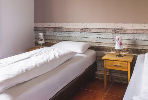 �lfheimar Hotel