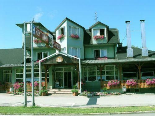 Hostal Motel Kod Bakija