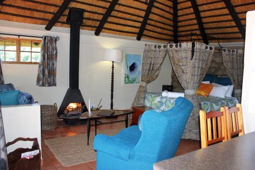 Hotel Lake Naverone Holiday Cottages