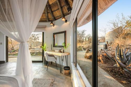 Royal Madikwe Luxury Safari Lodge