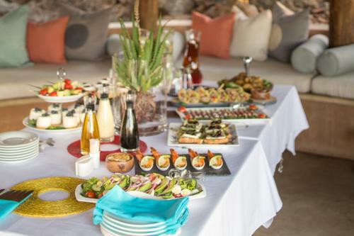 Royal Madikwe Luxury Safari Lodge