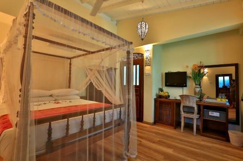 Hotel Thaprobane Beach House