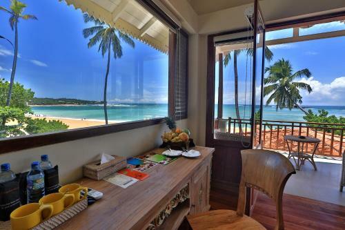Hotel Thaprobane Beach House