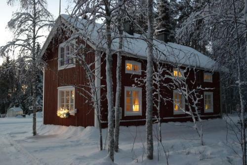Uitonpuisto Holiday Home