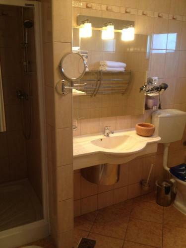 Hostal Casa Augsburg Wellness