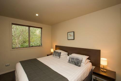The Claremont Motel