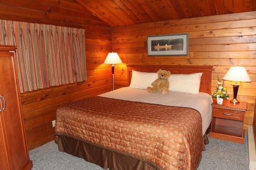 Hotel Lac Le Jeune Resort & Nature Centre