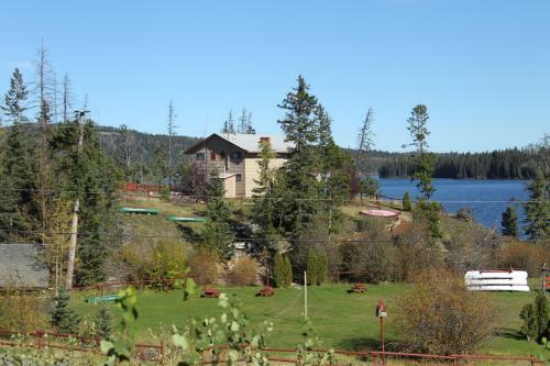 Hotel Lac Le Jeune Resort & Nature Centre