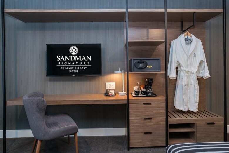 Sandman Hotel Calgary Airport
