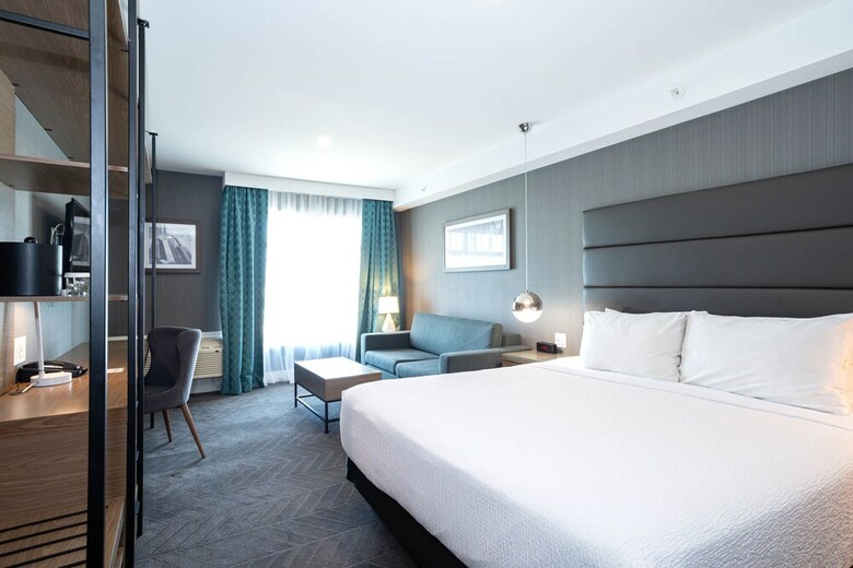 Sandman Hotel Calgary Airport