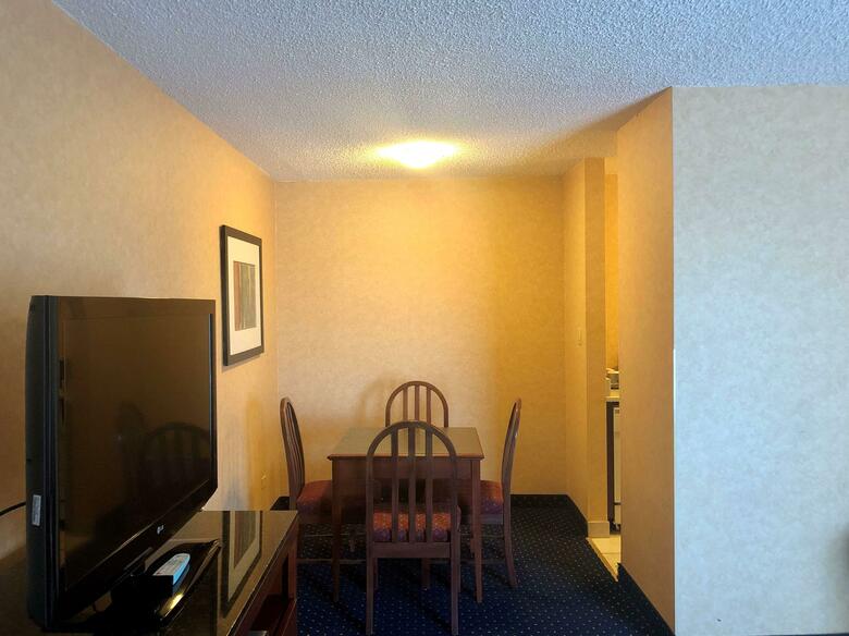 Hotel Best Western Plus Suites Downtown