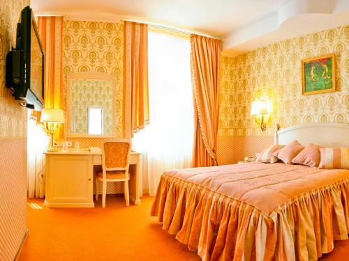 Hotel Alleya Grand