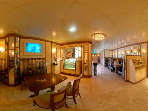 Hotel Alleya Grand