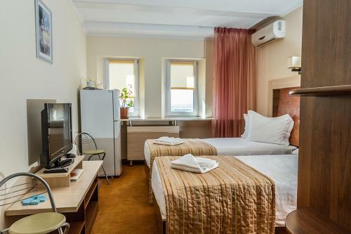 7 Sky Hotel Klinicheskaya Street