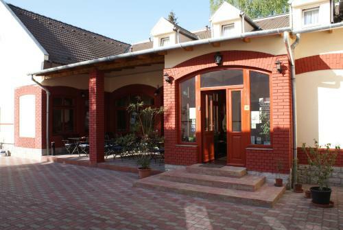 Hotel Palota City