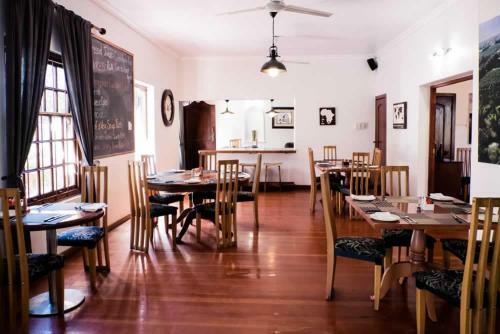 Hostal Kronenhoff Guesthouse