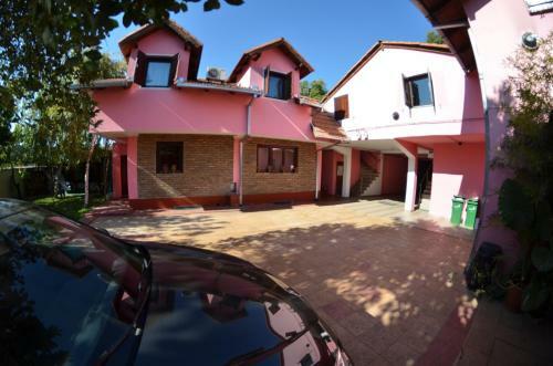 Apartments & Accommodation Stojic