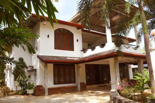 Hostal Sadula Holiday Resort - Anuradhapura