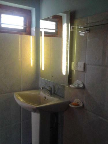 Hostal Bandhusena House & Apartment