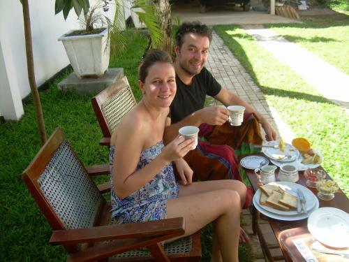 Hostal Bandhusena House & Apartment