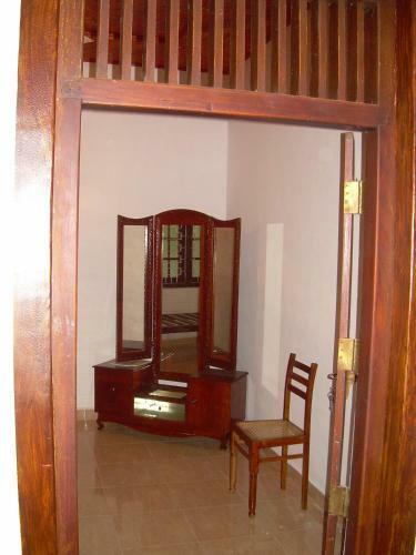 Hostal Bandhusena House & Apartment