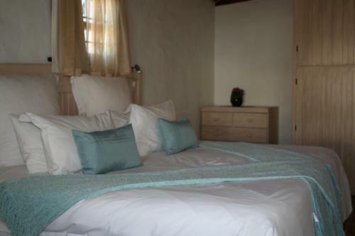 Hostal Baywatch Guest House