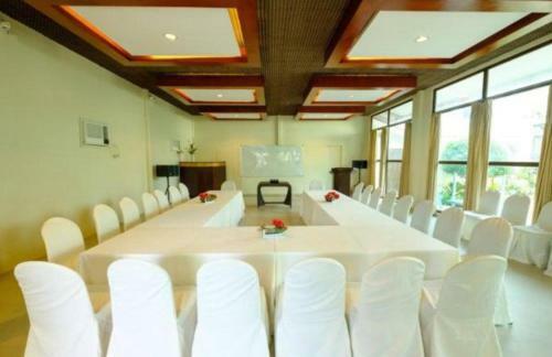 Hotel Anika Island Resort