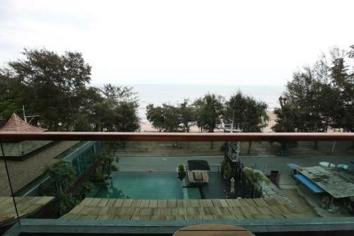 Hotel I Calm Resort Cha Am