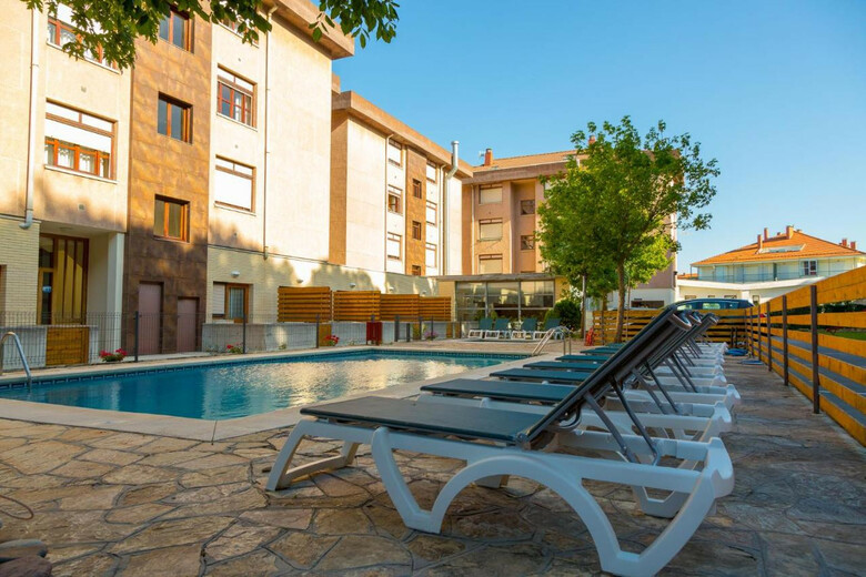 Apartamentos Los Arces De Isla