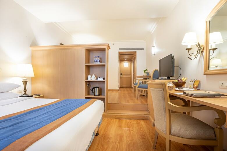Hotel The Orchid