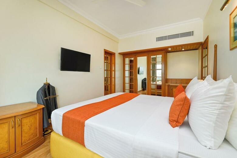 Hotel Fariyas